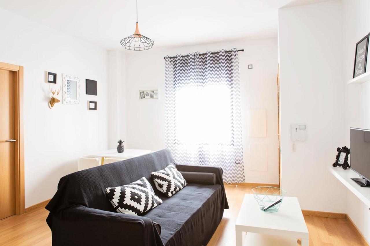 Homely Malaga Refino Oriental Bagian luar foto